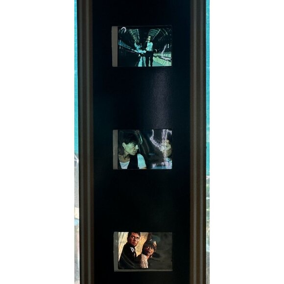 1997 Shadow Conspiracy Charlie Sheen Linda Hamilton Movie Stills Photos - Picture 6 of 6